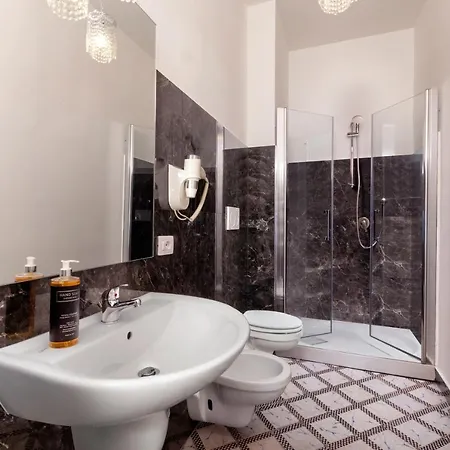 מלון Relais Antica 3*