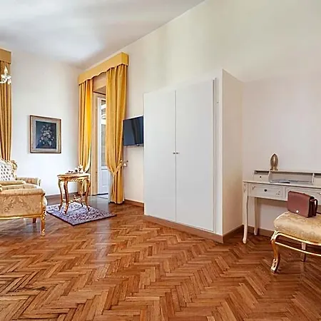 Relais Antica 3* Nápoles