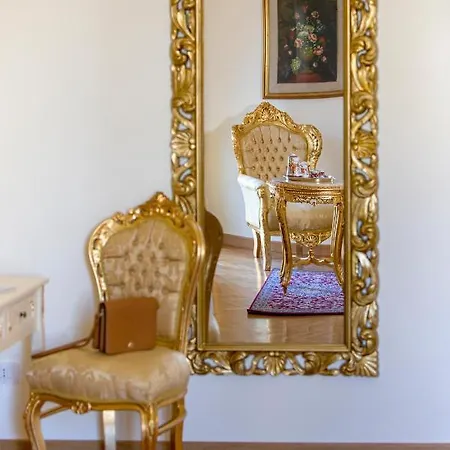 Relais Antica 3* Nápoly